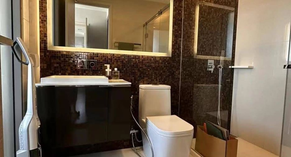 Wohnung zum Kauf mit 2 Zimmer in Sathon, Bangkok