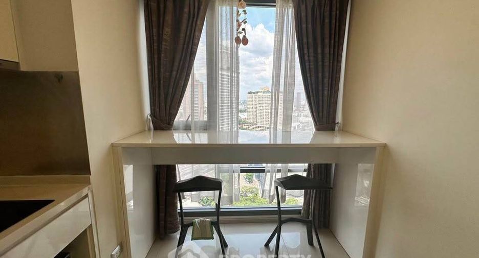For sale 1 bed condo in Khlong Toei, Bangkok