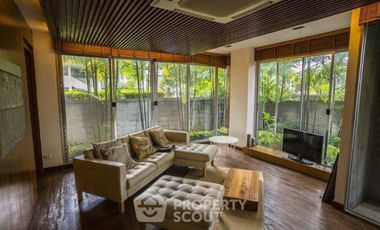 À vendre 2 chambres condo à Khlong Toei, Bangkok