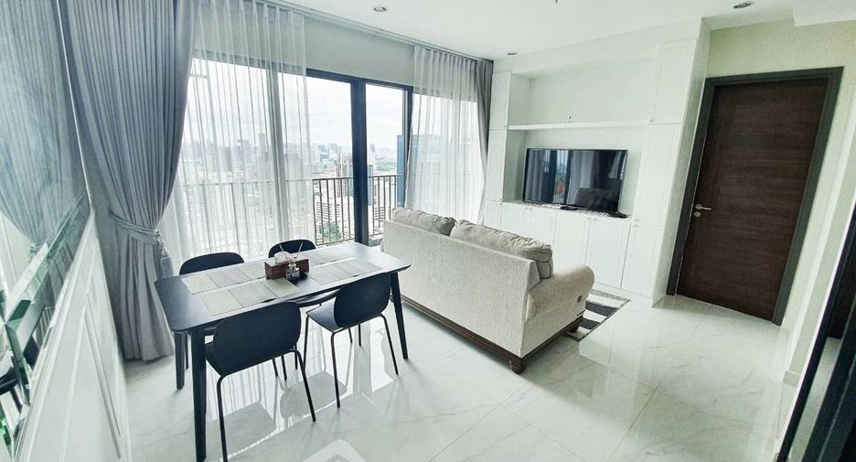 For sale 3 bedrooms condo in Watthana, Bangkok