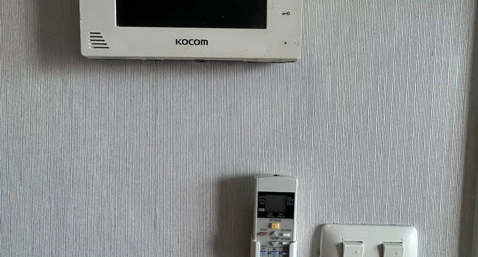For sale 2 bedrooms condo in Huai Khwang, Bangkok