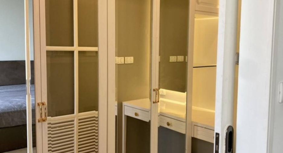 For sale 1 bed condo in Watthana, Bangkok