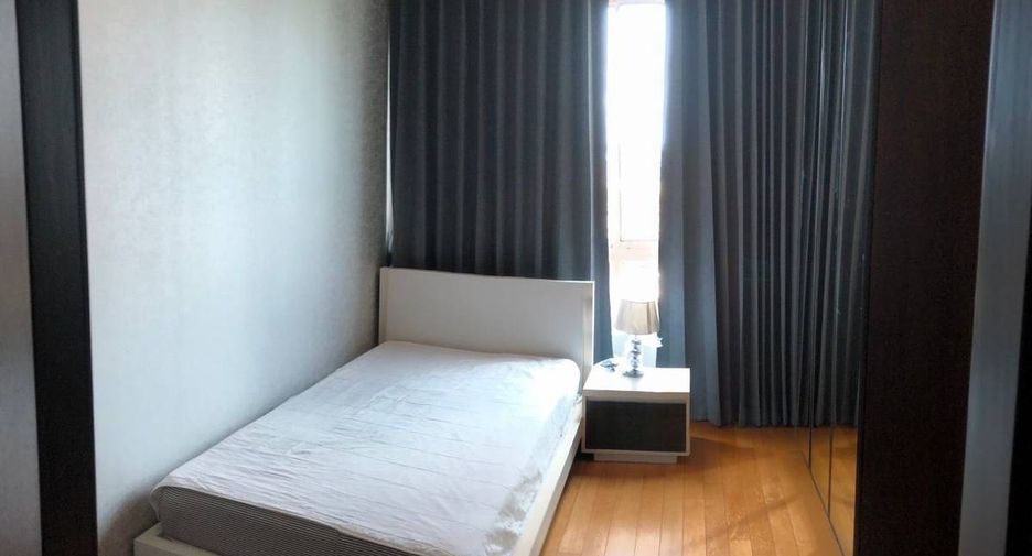 For sale 2 bedrooms condo in Yan Nawa, Bangkok