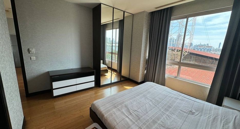 For sale 2 bedrooms condo in Yan Nawa, Bangkok