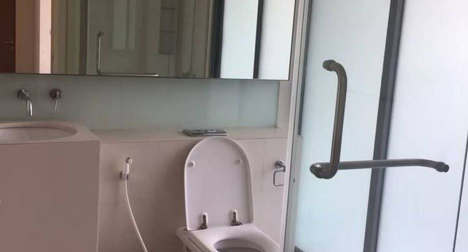 For rent and for sale 2 bedrooms condo in Watthana, Bangkok