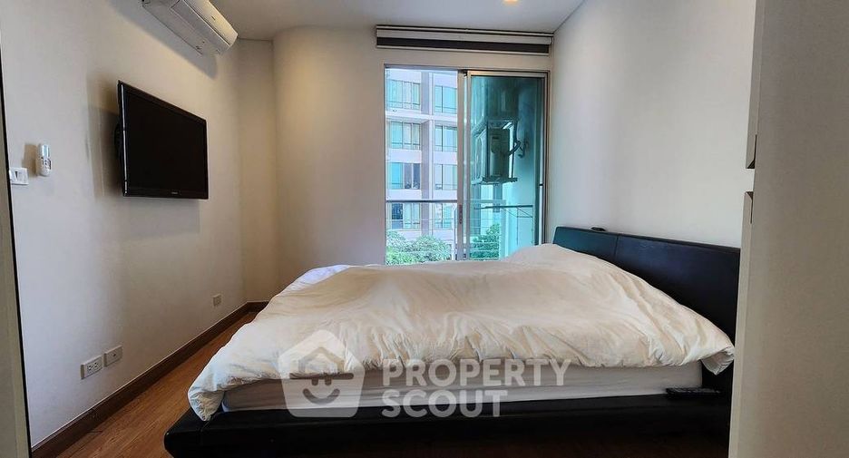 For sale 1 bed condo in Khlong Toei, Bangkok