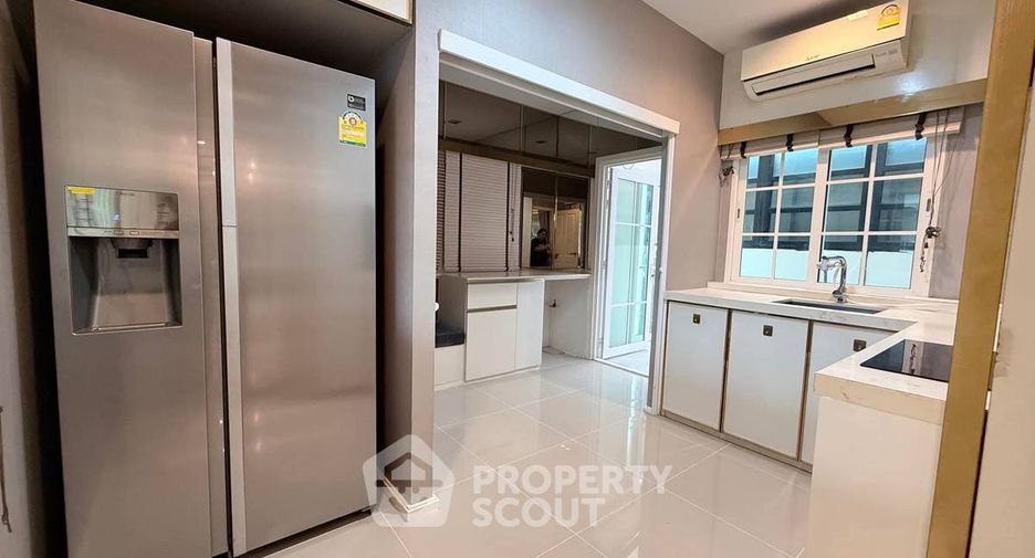 For rent and for sale 3 bedrooms house in Bueng Kum, Bangkok