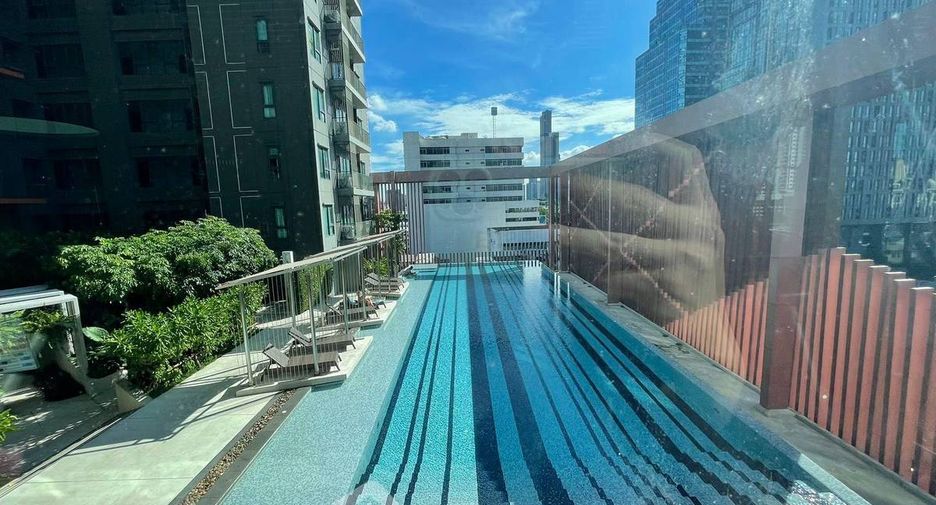 For sale 1 bed condo in Watthana, Bangkok