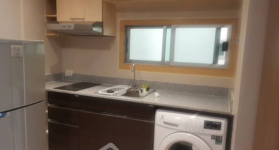 For sale 1 bed condo in Watthana, Bangkok