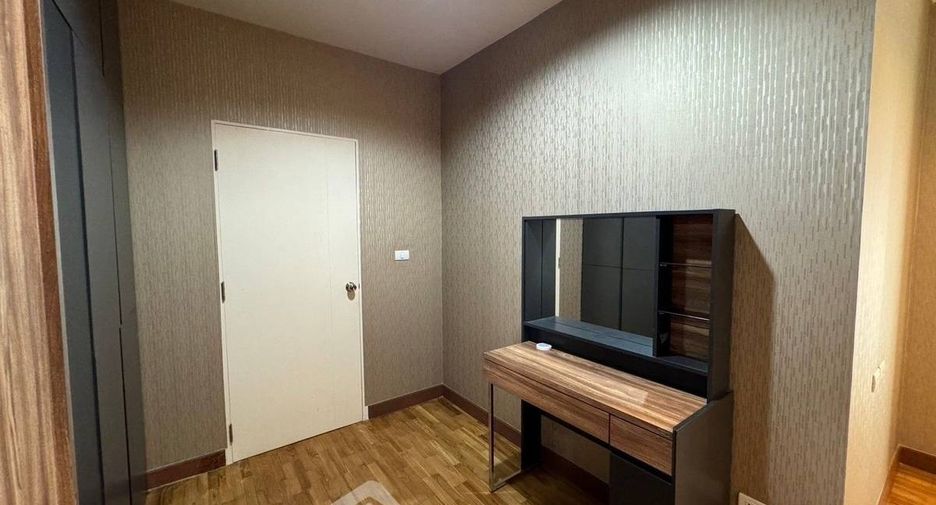 For sale 2 bedrooms condo in Bang Na, Bangkok