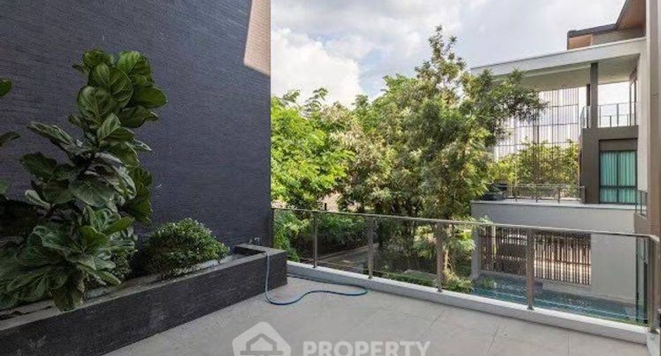 For sale 5 bedrooms house in Lak Si, Bangkok
