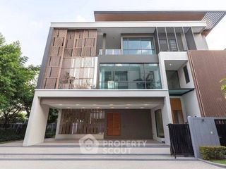 For sale 5 bedrooms house in Lak Si, Bangkok