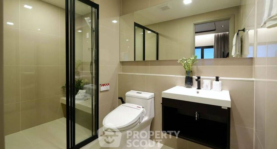 For sale 2 bedrooms condo in Thon Buri, Bangkok