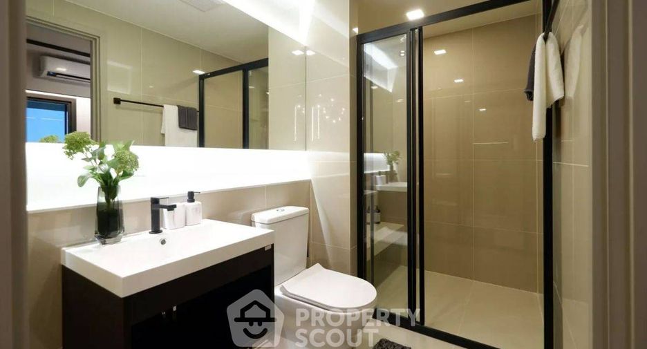 For sale 2 bedrooms condo in Thon Buri, Bangkok