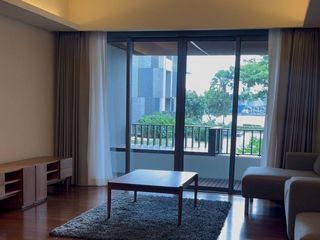 For sale 4 bedrooms condo in Yan Nawa, Bangkok