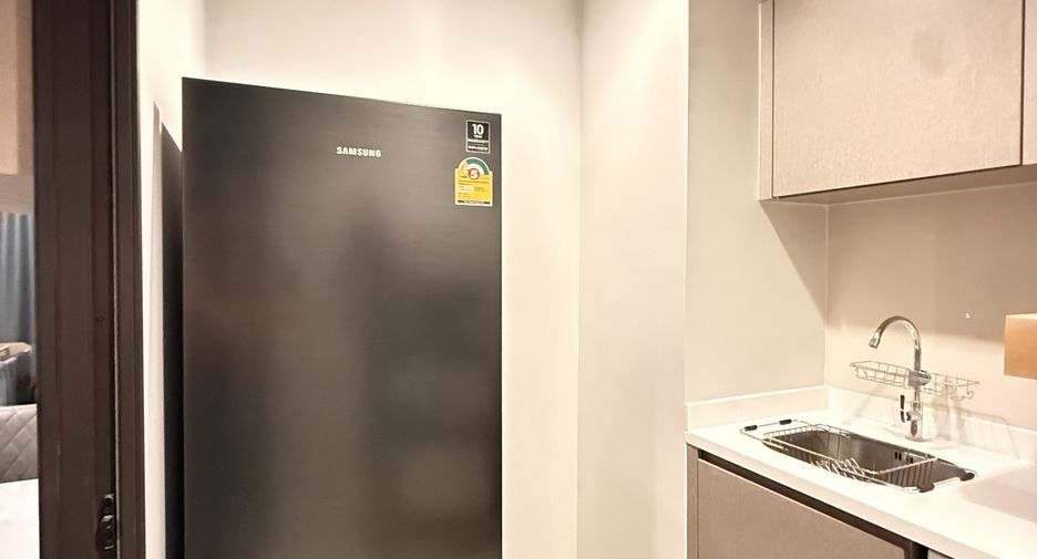 For sale 1 bed condo in Huai Khwang, Bangkok
