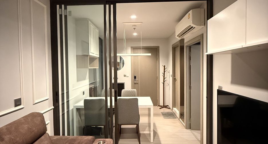 For sale 1 bed condo in Huai Khwang, Bangkok