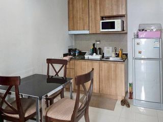 Продажа 2 спальни кондо в Ратчатхещи, Бангкок