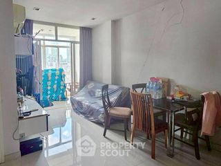 Продажа 2 спальни кондо в Ратчатхещи, Бангкок