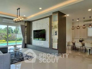For sale 3 bedrooms villa in Bang Lamung, Chonburi