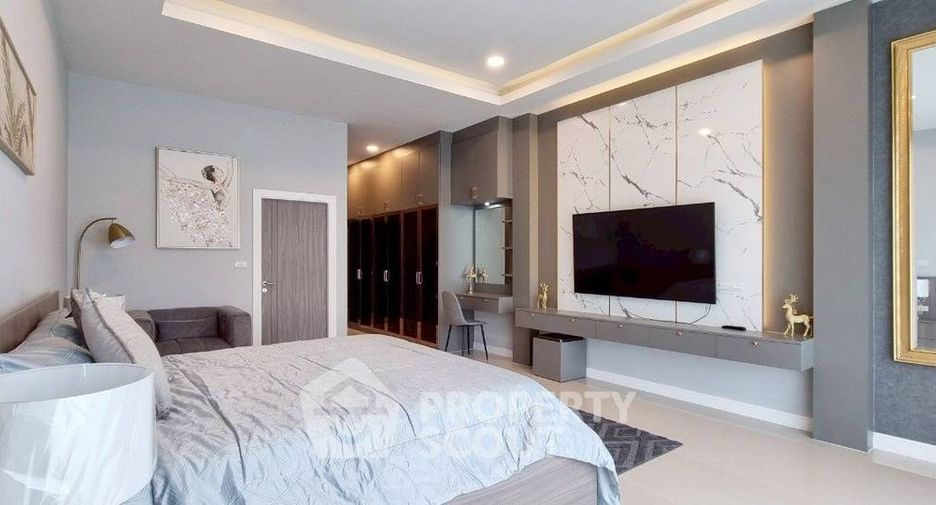 For sale 3 bedrooms villa in Huay Yai, Pattaya