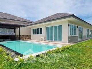 For sale 3 bedrooms villa in Bang Lamung, Chonburi
