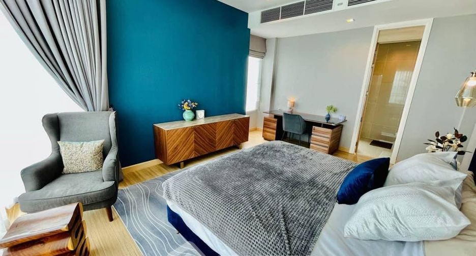 For sale 4 bedrooms condo in Jomtien, Pattaya