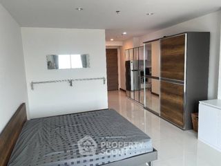 For sale 1 bed condo in Yan Nawa, Bangkok