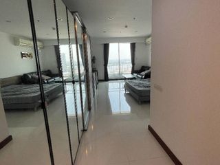 For sale 1 bed condo in Yan Nawa, Bangkok
