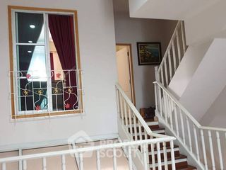 For sale 3 ベッドルーム townhouse in Suan Luang, Bangkok