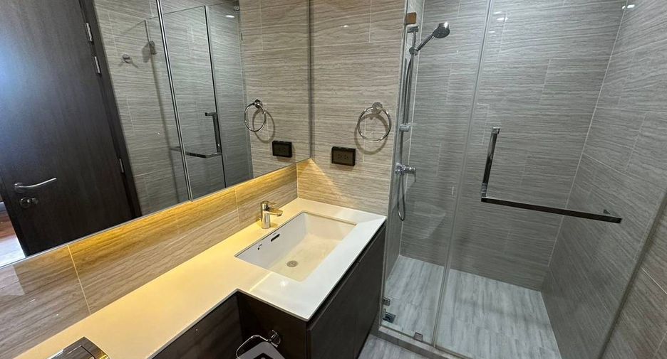 For sale 1 bed condo in Bang Na, Bangkok