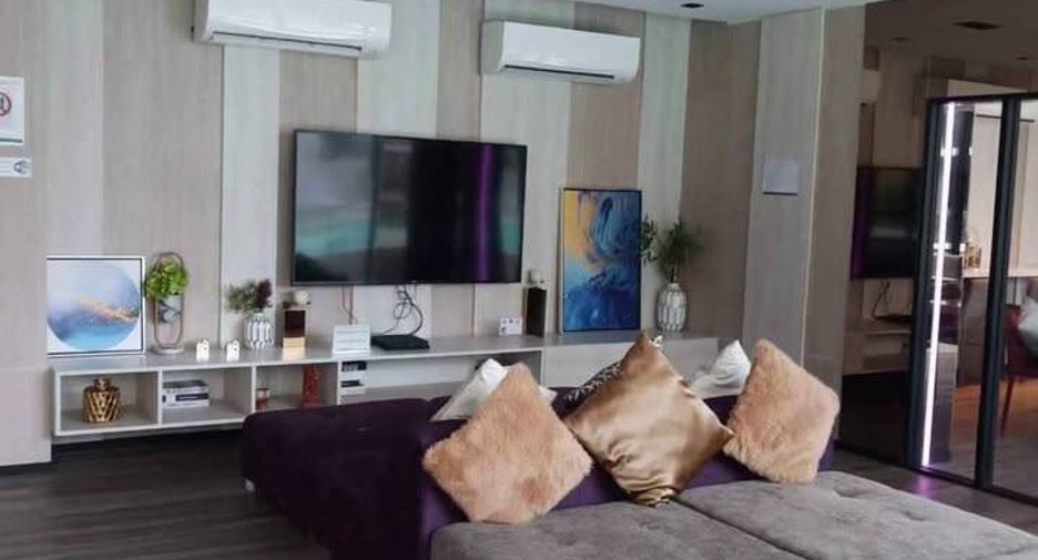 For sale 2 bedrooms condo in Bang Phlat, Bangkok