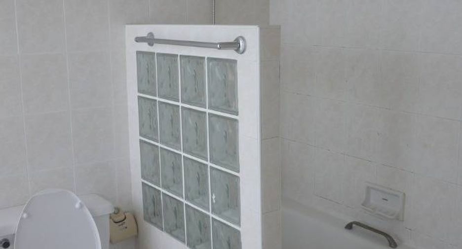 For sale 2 bedrooms condo in Si Racha, Chonburi