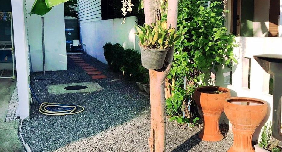 For sale 3 bedrooms house in Lat Krabang, Bangkok
