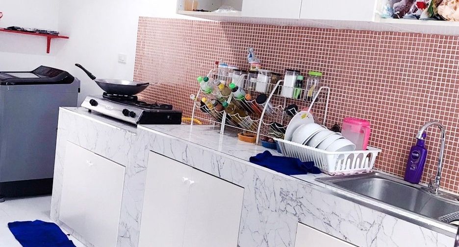 For sale 3 bedrooms house in Lat Krabang, Bangkok