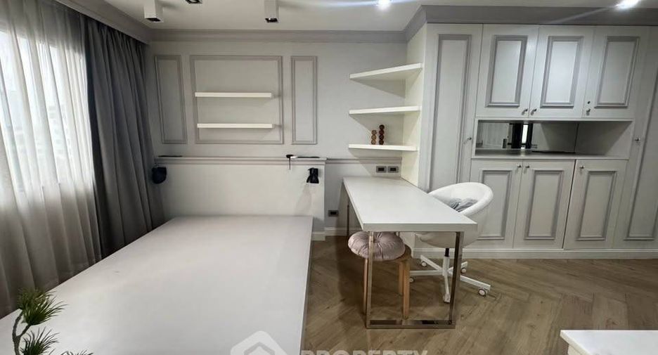 For sale 1 bed condo in Yan Nawa, Bangkok