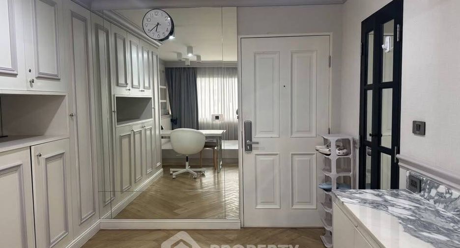 For sale 1 bed condo in Yan Nawa, Bangkok