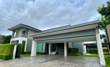 Casa en alquiler y en venta de 5 habitaciones en Lat Krabang, Bangkok