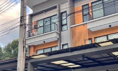For sale 3 bedrooms townhouse in Bueng Kum, Bangkok