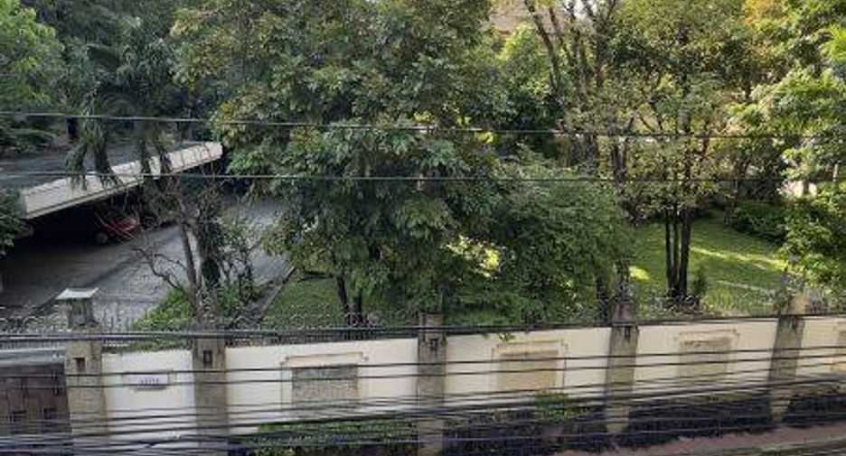 For sale 1 bed condo in Watthana, Bangkok