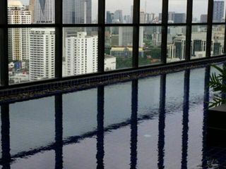 For sale 2 ベッドルーム condo in Ratchathewi, Bangkok