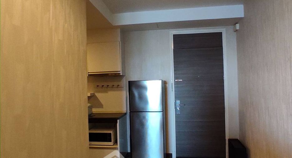 For sale 1 bed condo in Yan Nawa, Bangkok