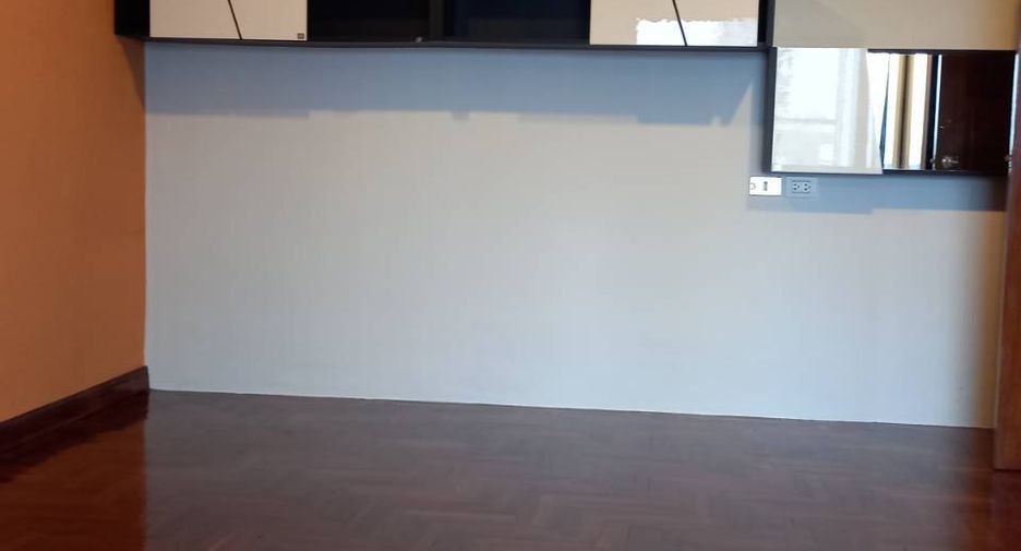 For sale 1 bed condo in Ratchathewi, Bangkok
