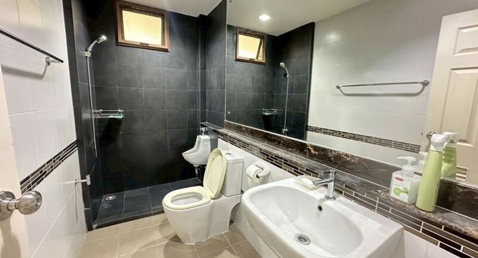 Haus zum Kauf mit 4 Zimmer in Bang Phli, Samut Prakan