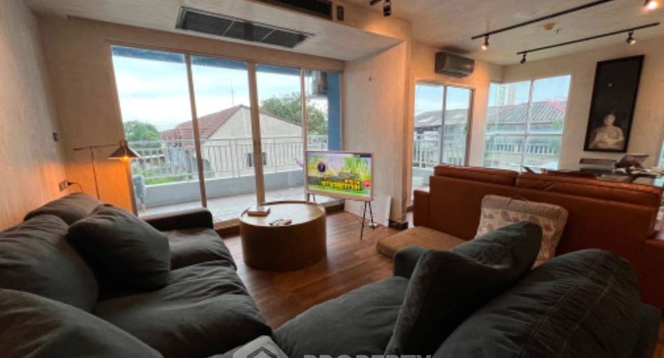 For sale 1 bed condo 
