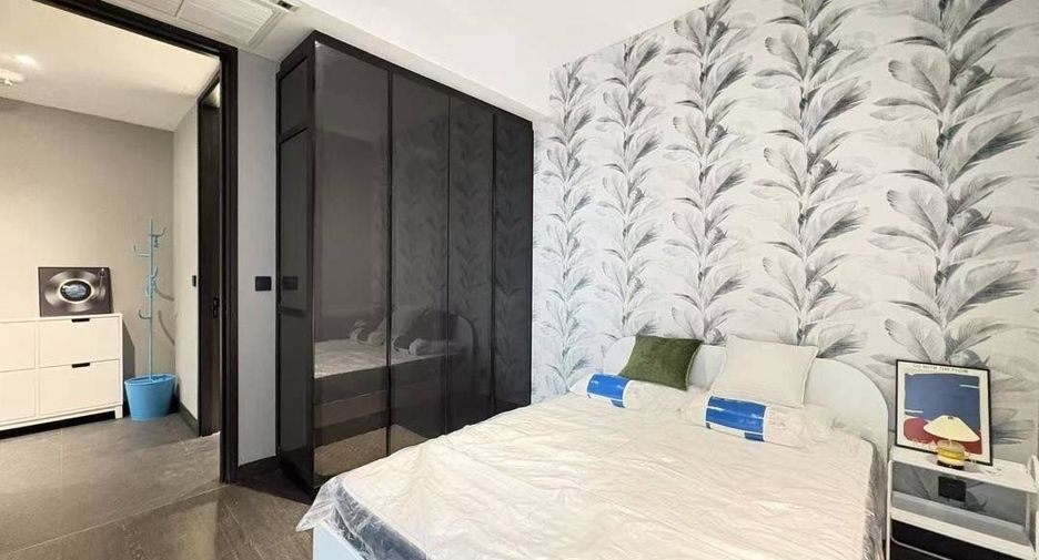 For rent 2 bedrooms condo in Sathon, Bangkok