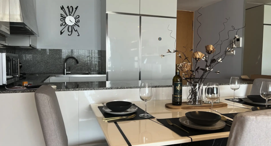 For rent 2 bedrooms condo in Sathon, Bangkok