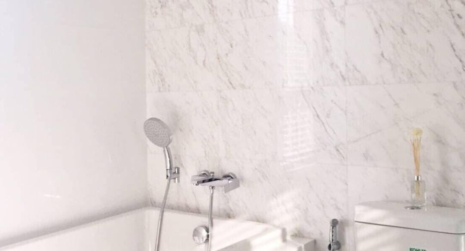 For sale 2 bedrooms condo in Watthana, Bangkok