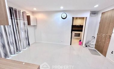 For sale 1 bed condo in Khlong Toei, Bangkok