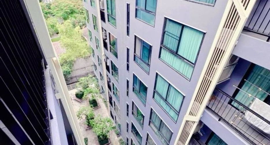 For sale 1 bed condo in Khlong Toei, Bangkok